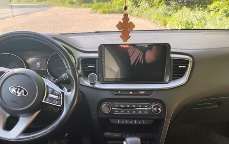 KIA cee'd III, 2020 год, 2 350 000 рублей, 10 фотография