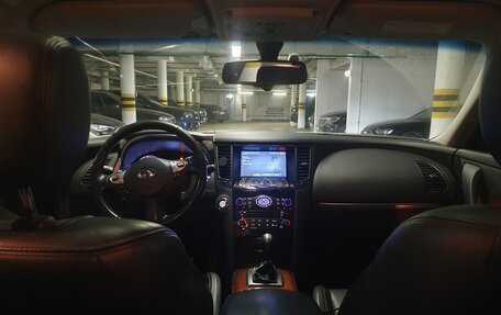 Infiniti QX70, 2013 год, 2 200 000 рублей, 10 фотография