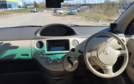 Toyota Sienta I, 2010 год, 750 000 рублей, 6 фотография