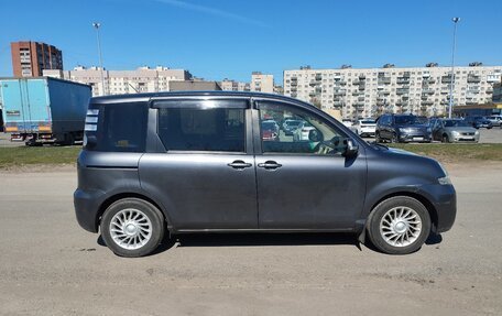 Toyota Sienta I, 2010 год, 750 000 рублей, 12 фотография
