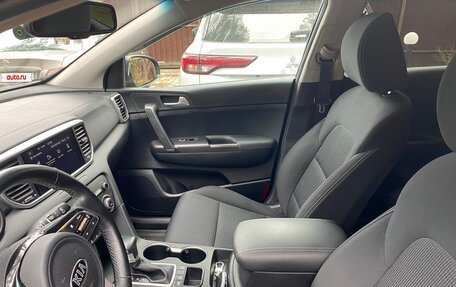 KIA Sportage IV рестайлинг, 2022 год, 2 600 000 рублей, 9 фотография