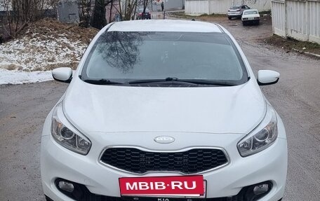 KIA cee'd III, 2015 год, 980 000 рублей, 2 фотография