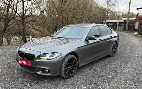 BMW 5 серия, 2014 год, 1 975 000 рублей, 3 фотография