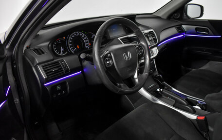 Honda Accord IX рестайлинг, 2013 год, 1 299 000 рублей, 10 фотография