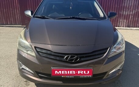 Hyundai Solaris II рестайлинг, 2015 год, 900 000 рублей, 8 фотография