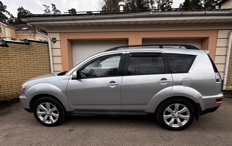 Mitsubishi Outlander III рестайлинг 3, 2010 год, 950 000 рублей, 16 фотография