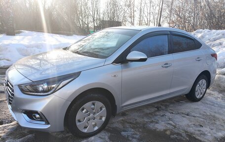 Hyundai Solaris II рестайлинг, 2017 год, 1 400 000 рублей, 2 фотография