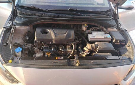 Hyundai Solaris II рестайлинг, 2017 год, 1 400 000 рублей, 6 фотография