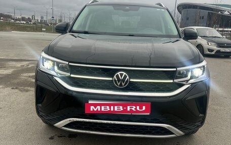 Volkswagen Taos, 2021 год, 2 290 000 рублей, 2 фотография