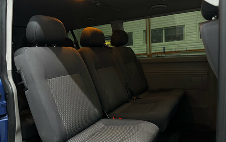 Volkswagen Caravelle T5, 2012 год, 1 999 000 рублей, 4 фотография