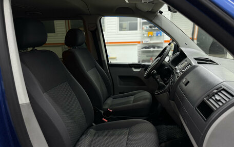 Volkswagen Caravelle T5, 2012 год, 1 999 000 рублей, 3 фотография