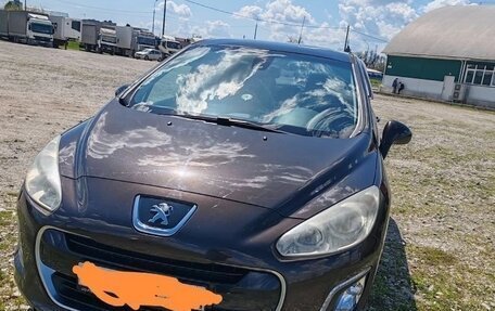 Peugeot 308 II, 2011 год, 555 000 рублей, 2 фотография