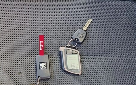 Peugeot 308 II, 2011 год, 555 000 рублей, 10 фотография