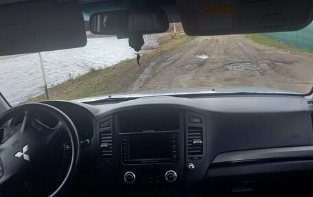 Mitsubishi Pajero IV, 2011 год, 1 800 000 рублей, 4 фотография