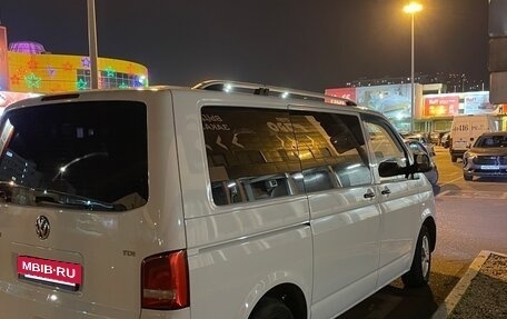 Volkswagen Caravelle T5, 2012 год, 1 850 000 рублей, 3 фотография