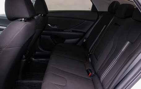 Hyundai Elantra, 2021 год, 2 070 000 рублей, 11 фотография