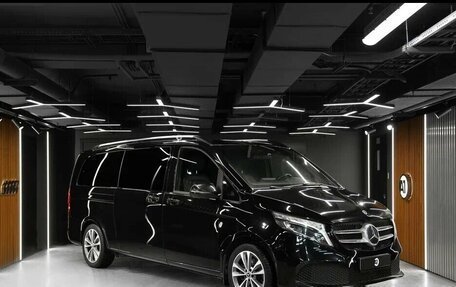 Mercedes-Benz V-Класс, 2019 год, 5 500 000 рублей, 1 фотография