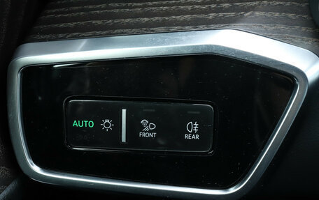 Audi A6, 2019 год, 4 270 000 рублей, 27 фотография