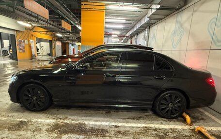 Mercedes-Benz E-Класс, 2019 год, 3 500 000 рублей, 12 фотография