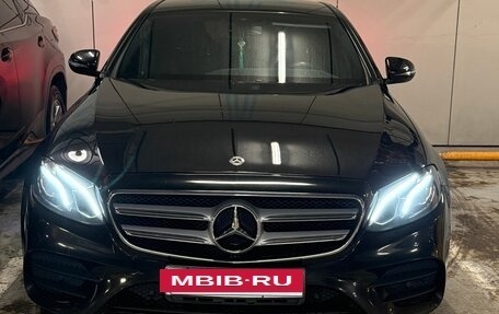 Mercedes-Benz E-Класс, 2019 год, 3 500 000 рублей, 11 фотография