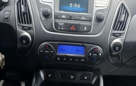 Hyundai ix35 I рестайлинг, 2015 год, 1 500 000 рублей, 2 фотография