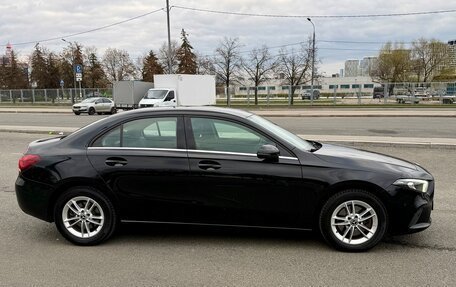 Mercedes-Benz A-Класс, 2020 год, 2 490 000 рублей, 4 фотография