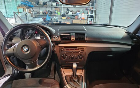 BMW 1 серия, 2011 год, 999 000 рублей, 10 фотография