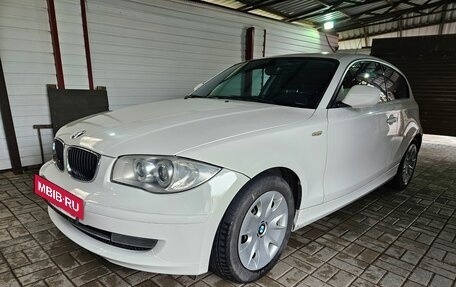 BMW 1 серия, 2011 год, 999 000 рублей, 7 фотография