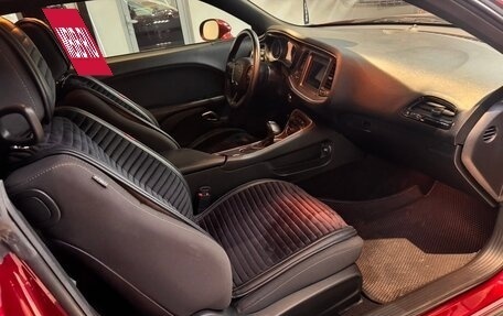 Dodge Challenger III рестайлинг 2, 2019 год, 4 600 000 рублей, 17 фотография