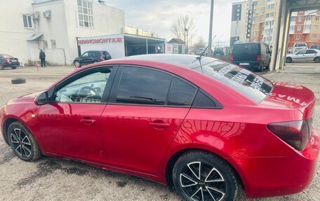 Chevrolet Cruze II, 2010 год, 600 000 рублей, 3 фотография