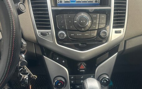 Chevrolet Cruze II, 2010 год, 600 000 рублей, 8 фотография