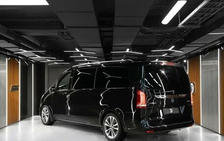 Mercedes-Benz V-Класс, 2019 год, 5 500 000 рублей, 3 фотография