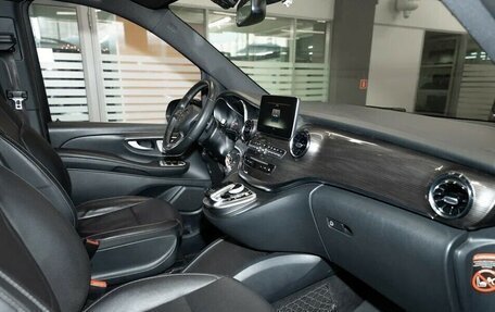 Mercedes-Benz V-Класс, 2019 год, 5 500 000 рублей, 12 фотография