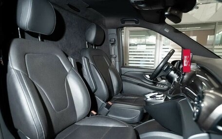 Mercedes-Benz V-Класс, 2019 год, 5 500 000 рублей, 13 фотография