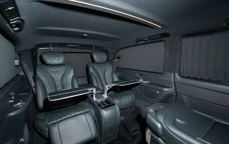 Mercedes-Benz V-Класс, 2019 год, 5 500 000 рублей, 19 фотография