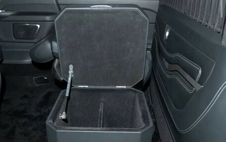 Mercedes-Benz V-Класс, 2019 год, 5 500 000 рублей, 24 фотография