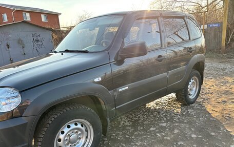 Chevrolet Niva I рестайлинг, 2012 год, 515 000 рублей, 2 фотография