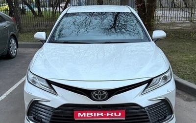 Toyota Camry, 2021 год, 3 850 000 рублей, 1 фотография