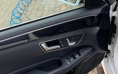 Mercedes-Benz E-Класс, 2015 год, 2 450 000 рублей, 5 фотография