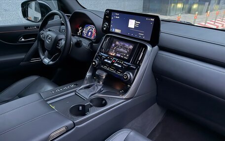 Lexus LX, 2024 год, 13 390 000 рублей, 32 фотография