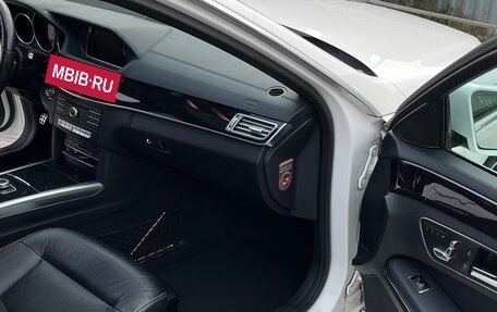 Mercedes-Benz E-Класс, 2015 год, 2 450 000 рублей, 8 фотография