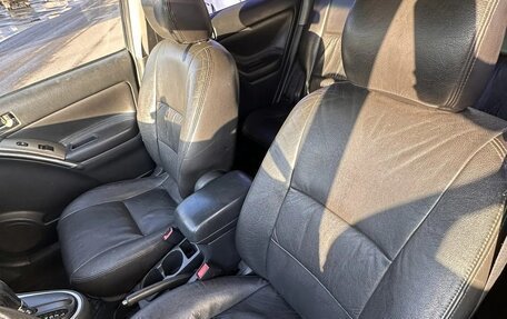 Toyota Matrix, 2002 год, 380 000 рублей, 10 фотография