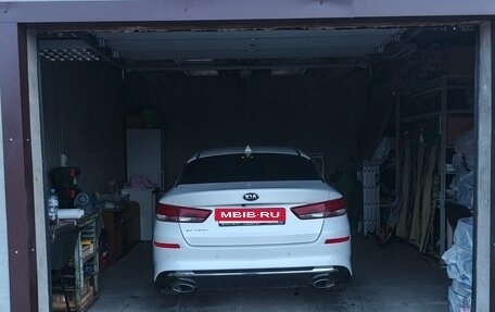 KIA Optima IV, 2018 год, 2 220 000 рублей, 7 фотография