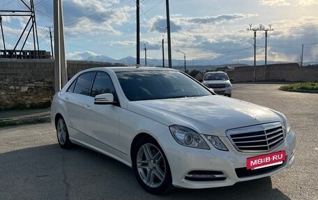 Mercedes-Benz E-Класс, 2011 год, 1 499 900 рублей, 2 фотография