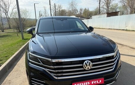 Volkswagen Touareg III, 2019 год, 4 200 000 рублей, 1 фотография