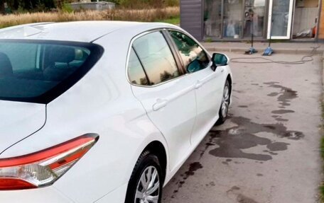 Toyota Camry, 2020 год, 2 750 000 рублей, 5 фотография