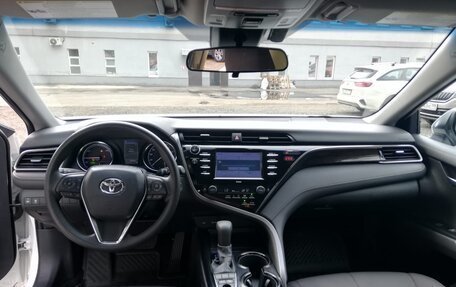 Toyota Camry, 2020 год, 2 750 000 рублей, 7 фотография