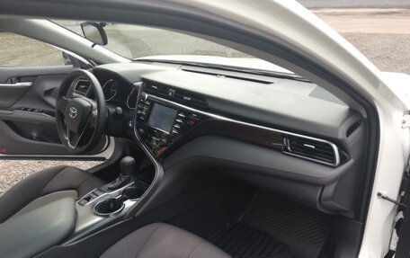 Toyota Camry, 2020 год, 2 750 000 рублей, 9 фотография