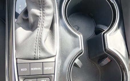 Toyota Camry, 2020 год, 2 750 000 рублей, 11 фотография