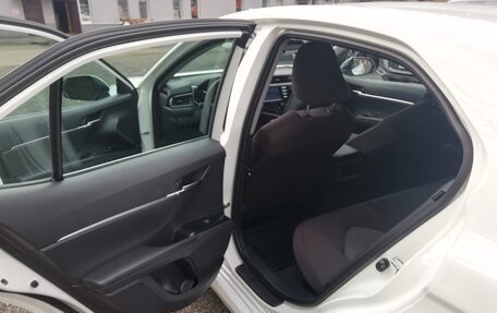 Toyota Camry, 2020 год, 2 750 000 рублей, 13 фотография